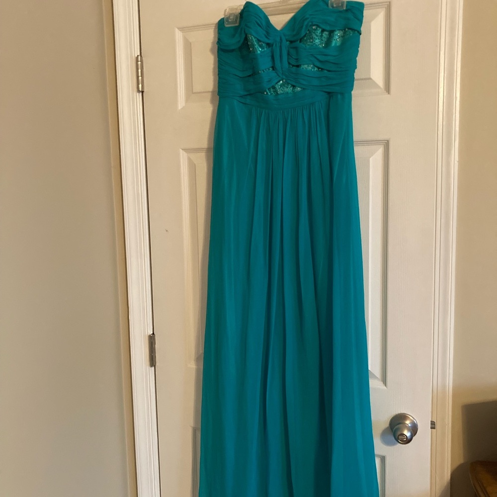 Beautiful Teal Blue beaded Laundry by Shelli Segal long maxi gown - sz 10.